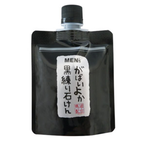 【発売元・製造元】株式会社アスティ【商品詳細】●3つの毛穴吸着成分(炭、クレイ、マンナン)配合で毛穴の汚れをスッキリオフ！ ●男の黒練り泡。黒のキメ細やかな泡で包み込むように洗います。●お肌しっとり＆