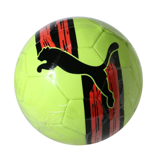 PUMA(プーマ) ◇グラフィックが特徴のエントリーモデル ■カラー：01 ■チューブ素材：ブチルゴム 素材：人工皮革(ポリウレタン) ■用途(コートサーフェス)：土・人工芝兼用 ■号数：5号球 ■製