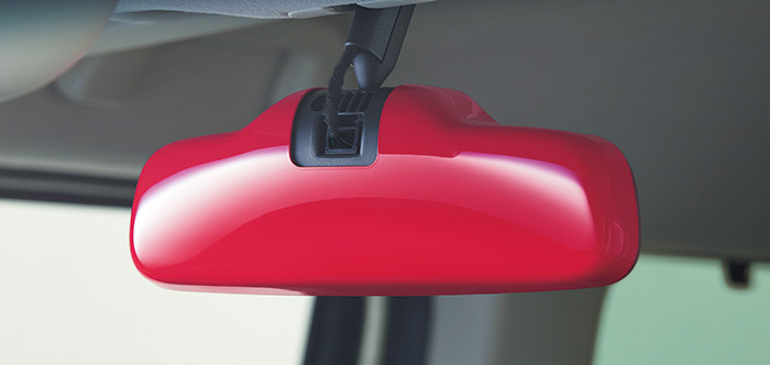 ルームミラーカバーレッド車内にワンランク上の彩りをプラス。目にするたびに楽しくなる遊び心をルームミラー周りに。※イルミルームミラーカバーとの同時装着はできません。カタログ型番【 JF1 JF2 】年式